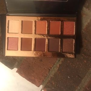 NWT Crowne Pro Pallet